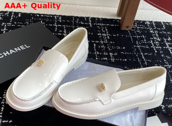 Chanel Moccasins in White Calfskin G45615 Replica