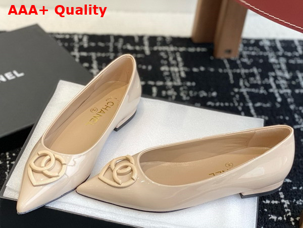 Chanel Patent Leather Pump in Beige Replica