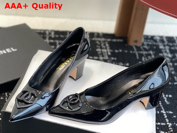 Chanel Patent Leather Pump in Black Replica