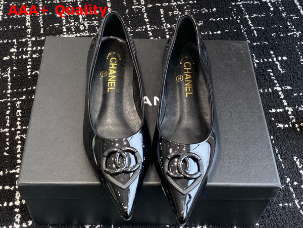 Chanel Patent Leather Pump in Black Replica