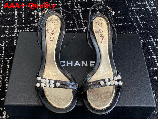 Chanel Sandal in Black Crinkled Calfskin and Pearls Replica