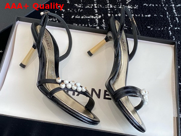 Chanel Sandal in Black Crinkled Calfskin and Pearls Replica