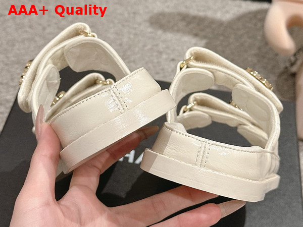 Chanel Sandals in White Shiny Lambskin G35927 Replica