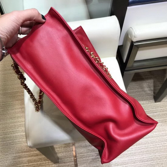 Chanel Shopping Bag in Red Soft Calfskin