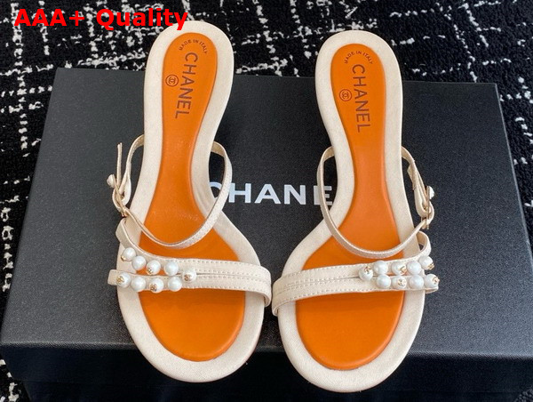Chanel Slide Sandal in Beige Canvas and Pearls Replica