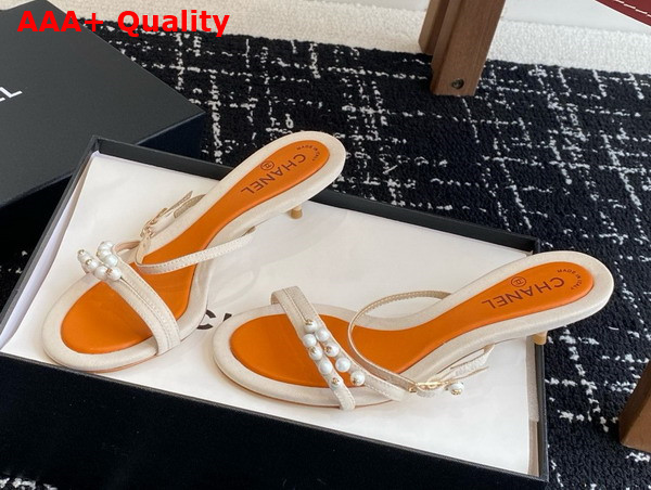 Chanel Slide Sandal in Beige Canvas and Pearls Replica