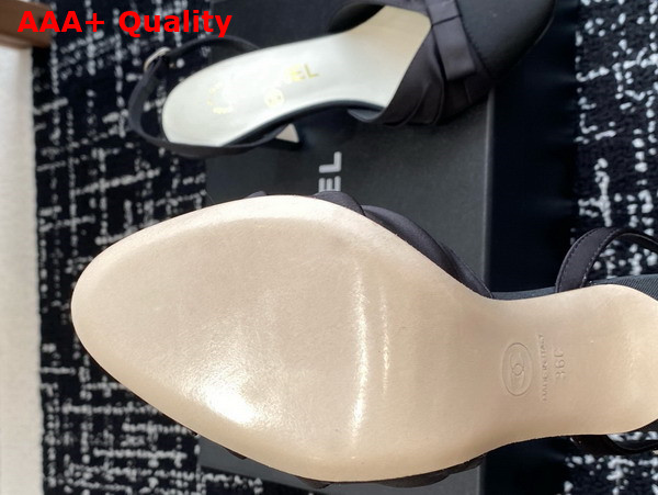 Chanel Slingback Pump in Black Satin and Grosgrain Replica