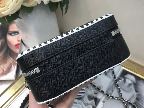 Chanel Small Vanity Case Black and White Grained Calfskin Silver Tone Metal A93342
