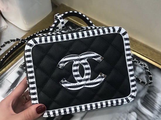 Chanel Small Vanity Case Black and White Grained Calfskin Silver Tone Metal A93342