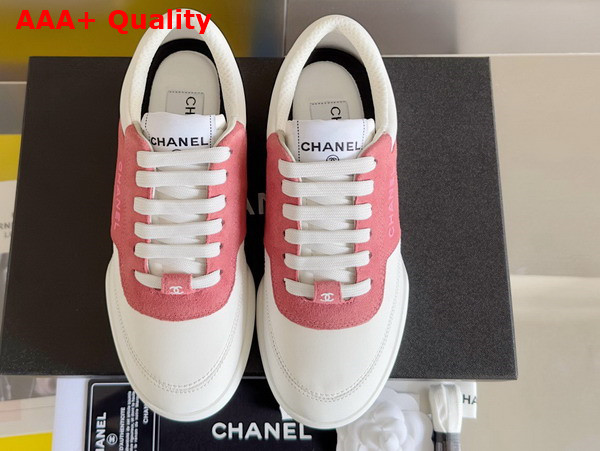 Chanel Sneaker in White Calf Leather and Pink Suede Leather Replica