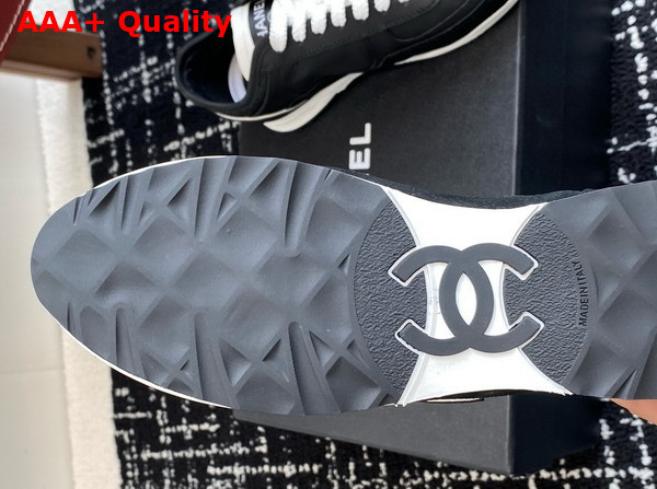 Chanel Sneakers Calfskin and Suede Calfskin Black and White G46372 Replica