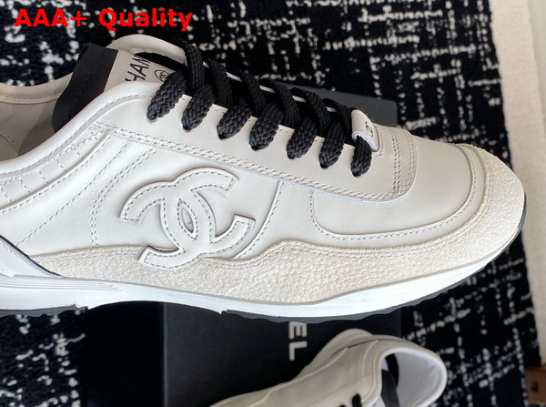 Chanel Sneakers Calfskin and Suede Calfskin White and Black G46372 Replica