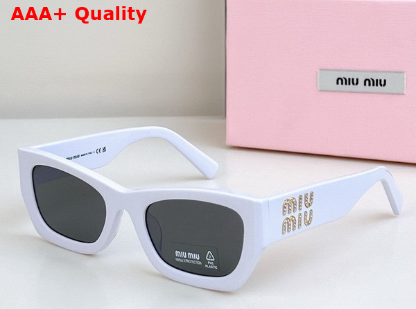 Miu Miu Logo Rectangular Sunglasses in Black Replica