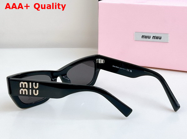 Miu Miu Logo Rectangular Sunglasses in Black Replica