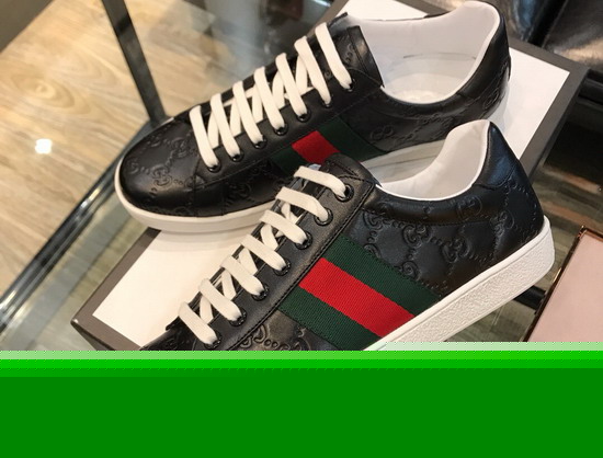 Gucci Ace Gucci Signature Sneaker in Black 386750