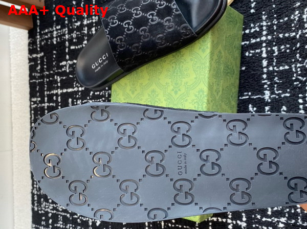 Gucci Mens Slide Sandal in Black GG Suede 834941 Replica