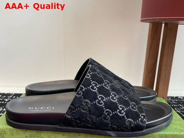 Gucci Mens Slide Sandal in Black GG Suede 834941 Replica