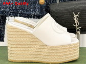 Gucci Womens Interlocking G Sandal in Ivory Leather 817212 Replica