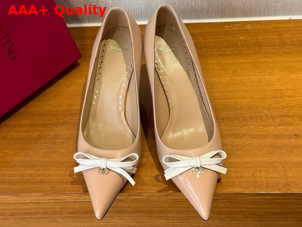 Valentino Garavani Bepointy Patent Leather and Kidskin Pump Nude and Ivory Replica