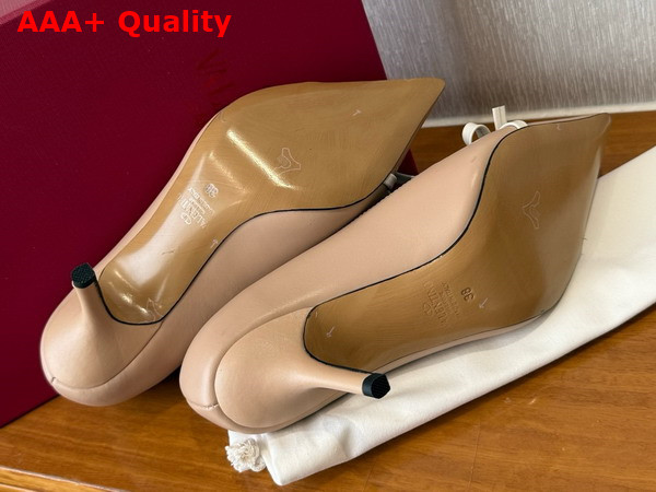 Valentino Garavani Bepointy Patent Leather and Kidskin Pump Nude and Ivory Replica