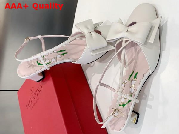 Valentino Garavani Bowow Kidskin Slingback Pump with Bow Detail Ivory Replica