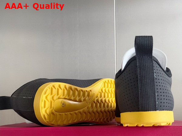 Valentino Garavani Chromathon Sneaker in Perforated Nappa Black Grey Optic White Replica