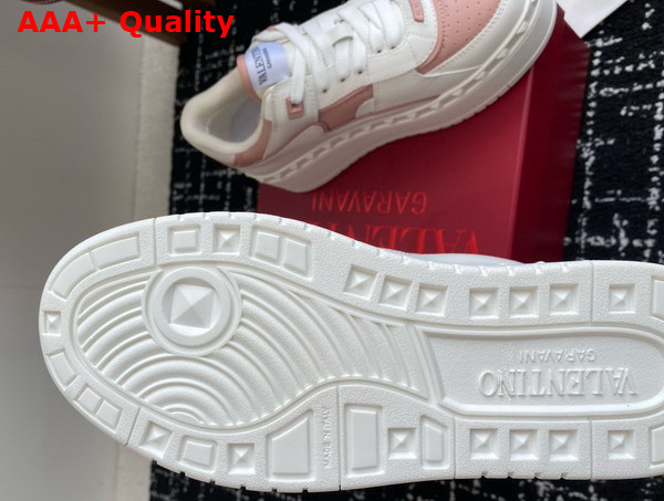 Valentino Garavani Freedots XL Calfskin Leather Sneaker White Rose Silver Replica