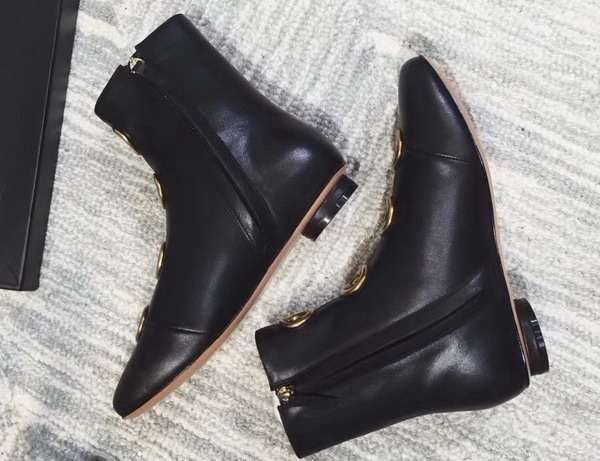 Valentino Garavani Metal Eyelets Bootie in Black Calfskin Leather For Sale
