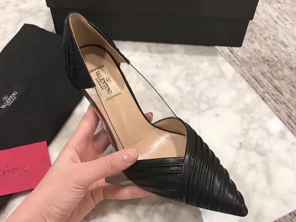 Valentino Garavani Pump in Black Draped Goatskin Leather For Sale