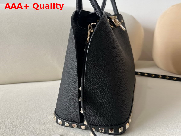 Valentino Garavani Rockstud Medium Handbag in Black Grainy Calfskin Replica