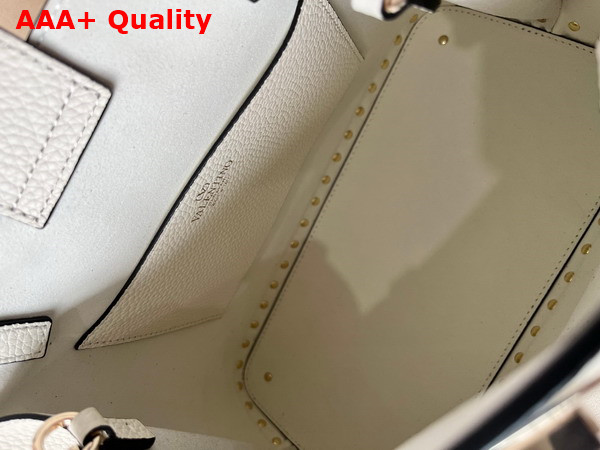 Valentino Garavani Rockstud Medium Handbag in White Grainy Calfskin Replica