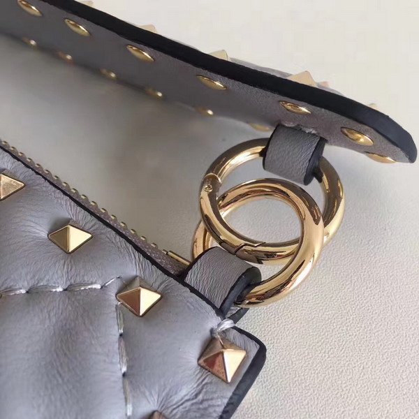Valentino Garavani Rockstud Spike Clutch in Light Grey Lambskin For Sale