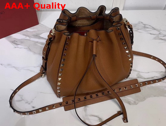 Valentino Garavani Small Rockstud Grainy Calfskin Bucket Bag in Brown Replica